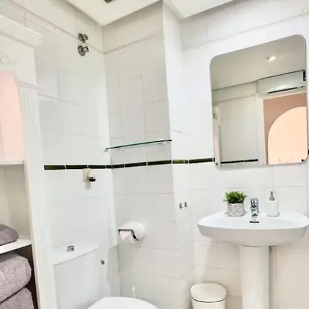 Apartment Atico Fully Equiped,piscina Y Gratis Parking